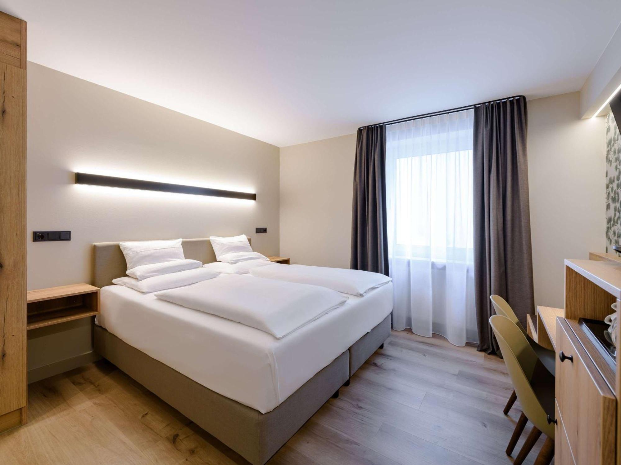 Hotel Mercure Altstadt 3*