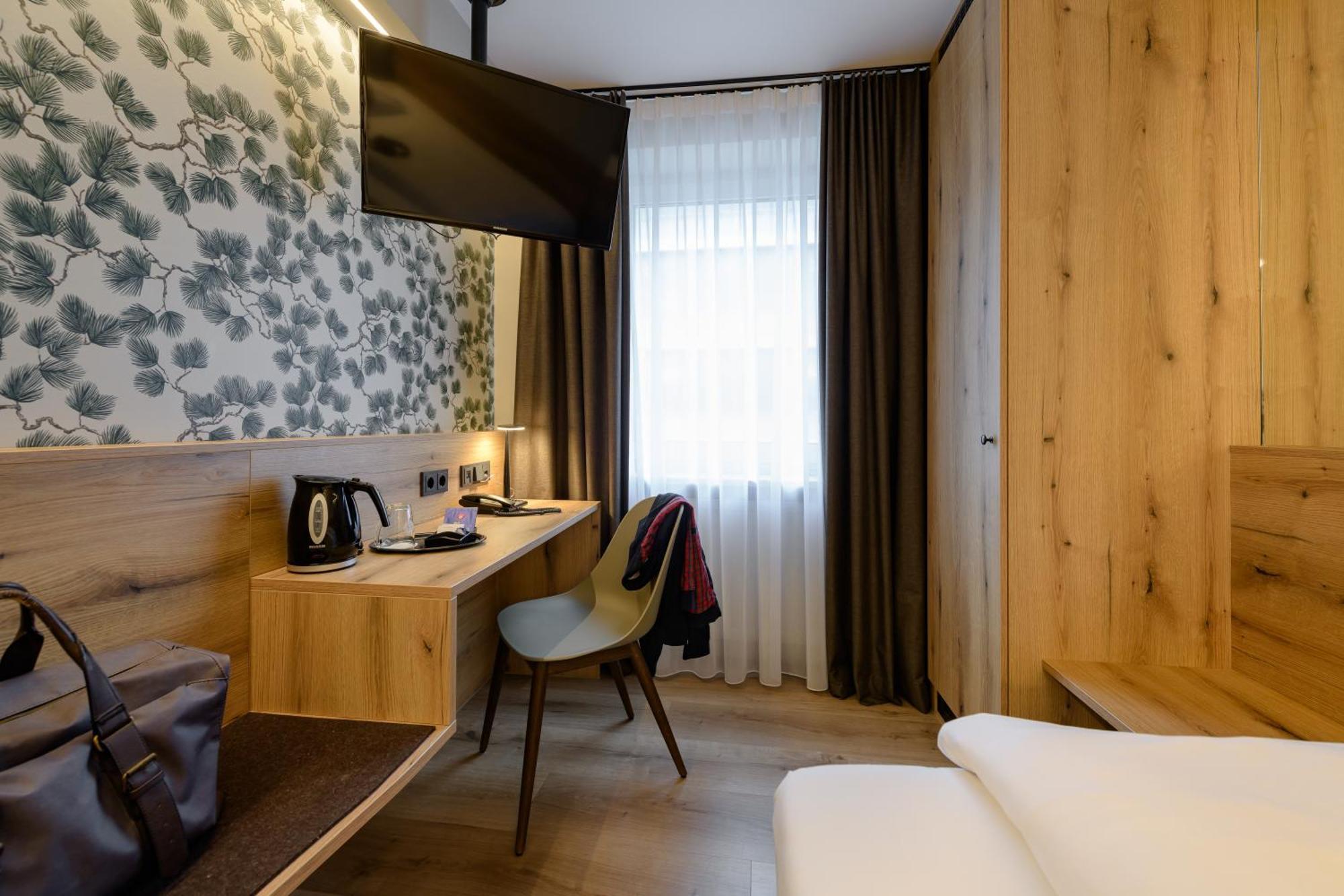 Hotel Mercure Altstadt 3*