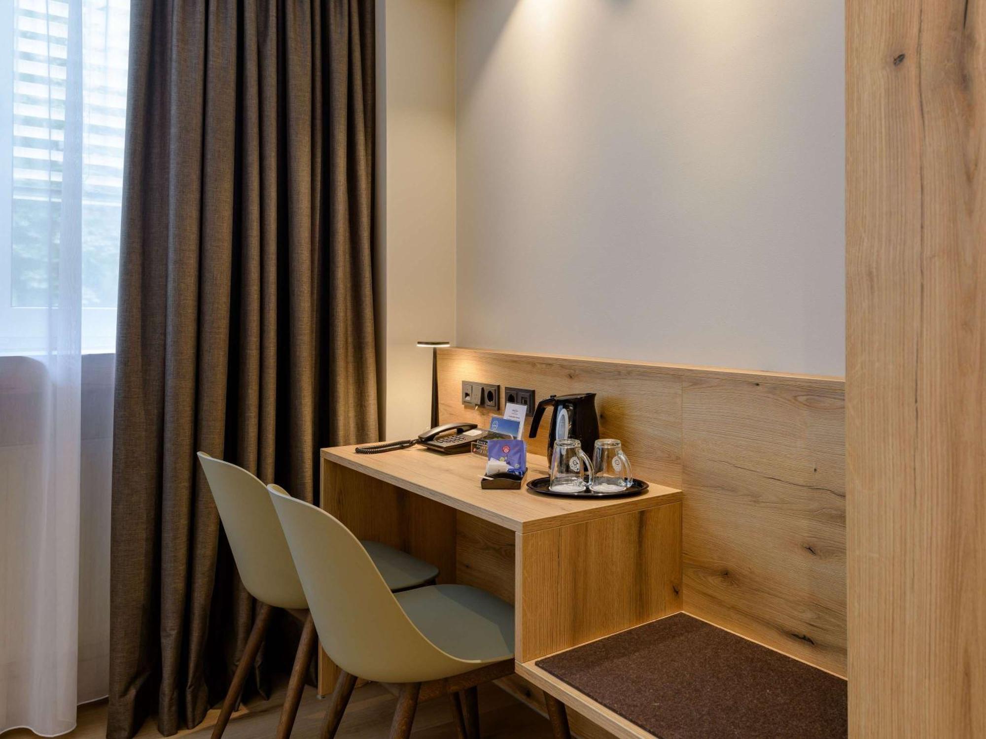Hotel Mercure Altstadt 3*